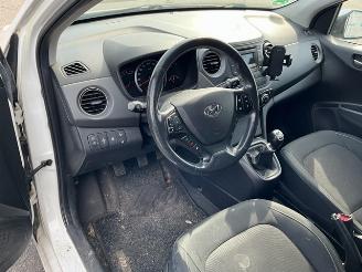 Hyundai I-10 1.0 picture 5