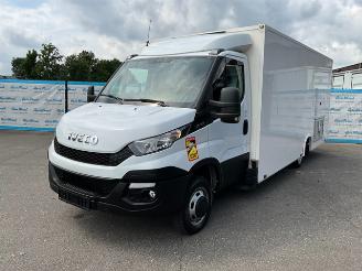 uszkodzony samochody ciężarowe Iveco Daily  2015/8