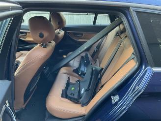 BMW 3-serie 320 320i Executive picture 7