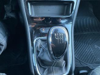 Opel Astra Sports Tourer 1.2 Turbo (96kW) Rijdbare schade links achter. Motor ok! picture 10