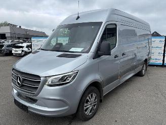 Schade bestelwagen Mercedes Sprinter 317 L3H2 Automaat 2024/11
