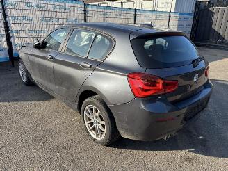 BMW 1-serie 118 i Advantage picture 4