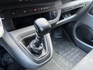 Peugeot Expert 231S 2.0 BlueHDI 120 Premium Pack | Storing AdBlue picture 23