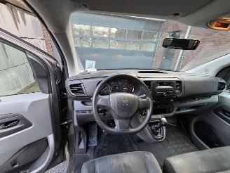 Peugeot Expert 231S 2.0 BlueHDI 120 Premium Pack | Storing AdBlue picture 13
