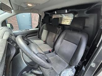 Peugeot Expert 231S 2.0 BlueHDI 120 Premium Pack | Storing AdBlue picture 15