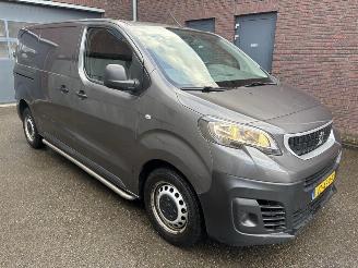 Peugeot Expert 231S 2.0 BlueHDI 120 Premium Pack | Storing AdBlue picture 2
