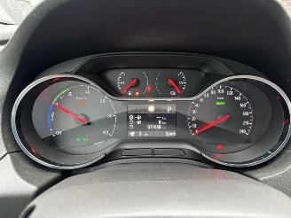 Opel Grandland X 1.6 Turbo Hybrid4 Ultimate picture 17