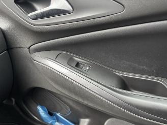 Opel Grandland X 1.6 Turbo Hybrid4 Ultimate picture 26