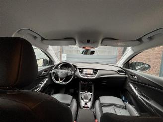 Opel Grandland X 1.6 Turbo Hybrid4 Ultimate picture 12
