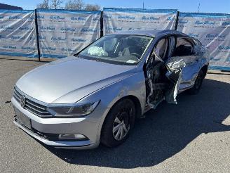 Coche accidentado Volkswagen Passat 2.0 TDI SCR Trendline 3C 2018/2