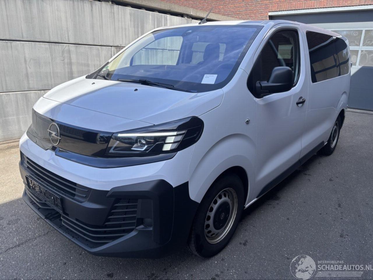 Opel Vivaro Basis M (L2) 2.0 (106kW) Dubbelcabine 5P