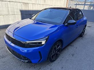 Damaged car Opel Corsa GS 1.2 Hybrid Automatik 2024/11