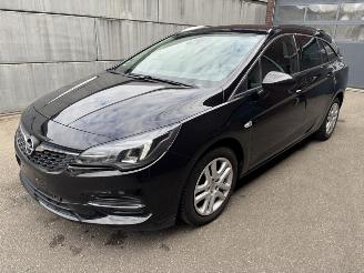 uszkodzony samochody osobowe Opel Astra Sportstourer 1.2 Turbo Business Start/Stop MOTOR DEFECT! 2020/12
