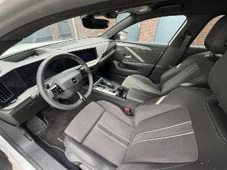 Opel Astra Sports Tourer Level 4 Plug-in-Hybrid picture 14