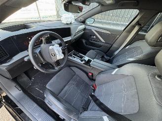 Opel Astra Sports Tourer GS Head up picture 18