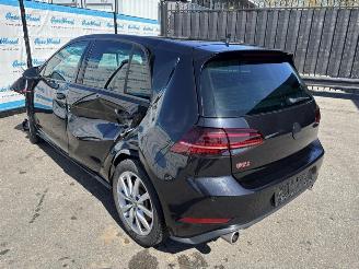 Volkswagen Golf GTI Performance DSG picture 4