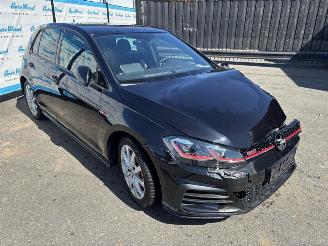 Volkswagen Golf GTI Performance DSG picture 2