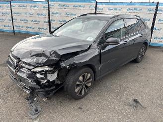 uszkodzony samochody osobowe Volkswagen Golf Variant 2.0 TDI 110 kW Goal 2024/10