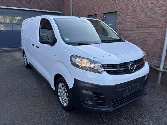 Opel Vivaro-e Edition M 50kWh 3-Sitzer KLIMA AHK picture 2