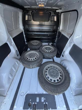 Opel Vivaro-e Edition M 50kWh 3-Sitzer KLIMA AHK SOH 89% picture 7