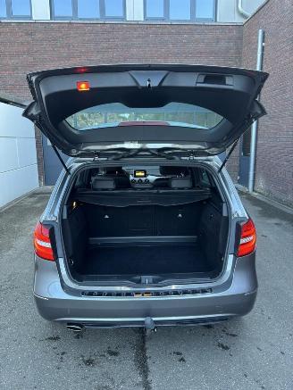 Mercedes B-klasse 180 B 180 Automaat | Half leder | Trekhaak | Bi-Xenon | Cruise picture 6