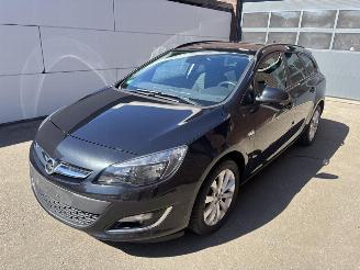 Tweedehands auto Opel Astra Active 1.7 CDTi (96kW) Schuifdak | NAV | Stoelverw. 2013/10