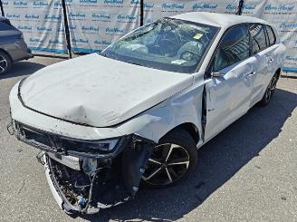 Opel Astra Sports Tourer GS. 1.2 Turbo (96 kW/130 PS) AT-8 Start/Stop picture 2