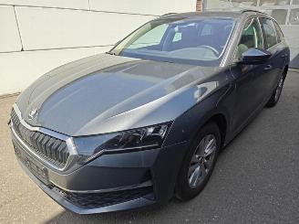 Avarii autoturisme Skoda Octavia Combi 1.5 TSI mHEV 110 kW Ambition 2026/4