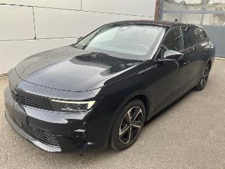 Voiture accidenté Opel Astra Sports Tourer GS. 1.2 Turbo (96 kW/130 PS) AT-8 Start/Stop Matrix 2025/4