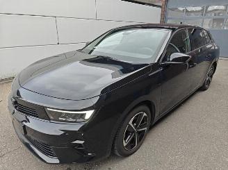 Coche accidentado Opel Astra Sports Tourer GS 1.2 Turbo (96 kW/130 PS) AT-8 Start/Stop Matrix 2024/10
