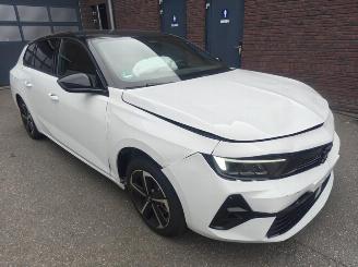 Opel Astra Sports Tourer GS 1.2 (96kW) picture 4