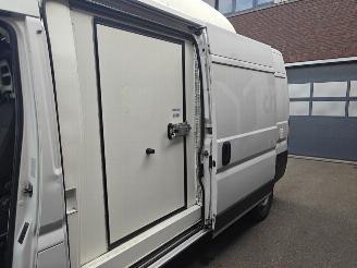 Fiat Ducato 120 L3H2 Koel Vries auto 3 compatimenten picture 11