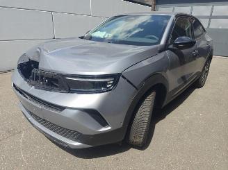 Unfallwagen Opel Mokka Edition. 1.2 Direct Injection Turbo 100 kW (136 PS) 48V Hybrid. 6-Gang-Doppelkupplungsgetriebe (eDTC) 2025/3