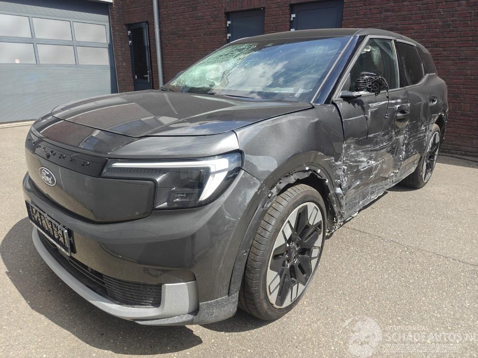 Ford Explorer Premium RWD (77kW)