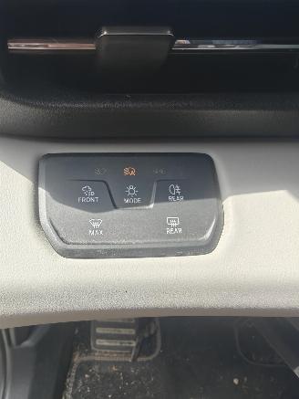Ford Explorer Premium RWD (77kW) picture 24