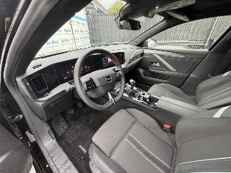Opel Astra Sports Tourer GS 1.2 (96kW) Pano picture 15