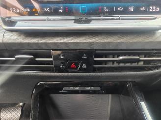 Volkswagen Golf 1.5 eTSI 110 kW Style DSG picture 20