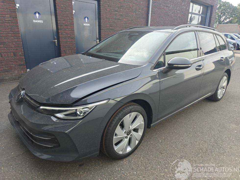Volkswagen Golf 1.5 eTSI 110 kW Style DSG
