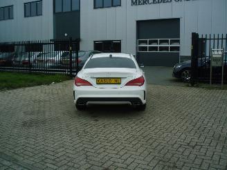 rozbiórka samochody osobowe Mercedes Cla-klasse CLA (117.3)    180B 2014/1