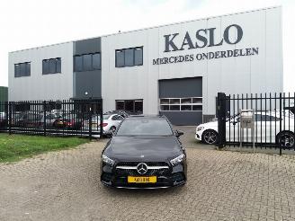 Vrakbiler auto Mercedes A-klasse A-200 B 2019/1