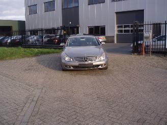 krockskadad bil auto Mercedes CLS CLS 320 CDI 2008/1