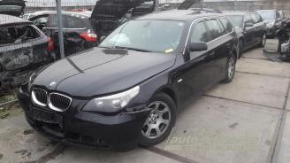Salvage car BMW 5-serie 5 serie Touring (E61), Combi, 2004 / 2010 525d 24V 2006/11