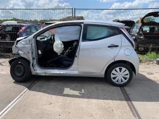Salvage car Toyota Aygo  2017/8