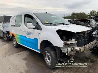 disassembly passenger cars Peugeot Partner Partner (GC/GF/GG/GJ/GK), Van, 2008 / 2018 1.6 BlueHDi 100 2015/10