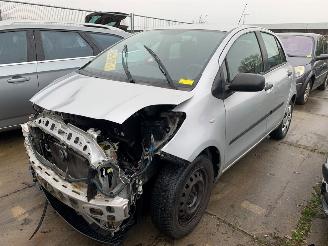Voiture accidenté Toyota Yaris Yaris II (P9) Hatchback 2005 / 2014 2008/6