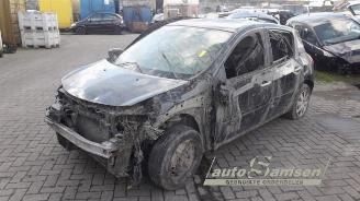 Salvage car Renault Clio Clio III (BR/CR), Hatchback, 2005 / 2014 1.5 dCi FAP 2011/5