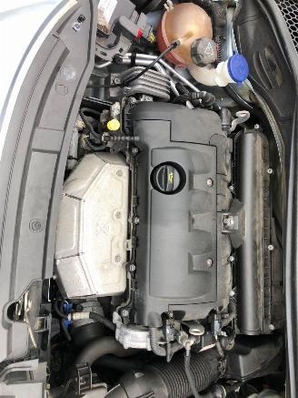 Peugeot 207  picture 10
