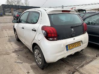 Peugeot 108  picture 3
