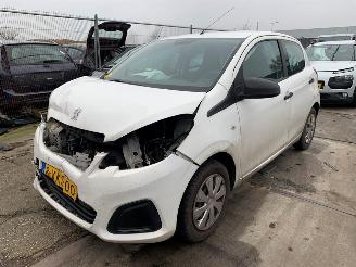 Peugeot 108  picture 2