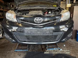 Toyota Yaris Yaris III (P13), Hatchback, 2010 / 2020 1.0 12V VVT-i picture 9